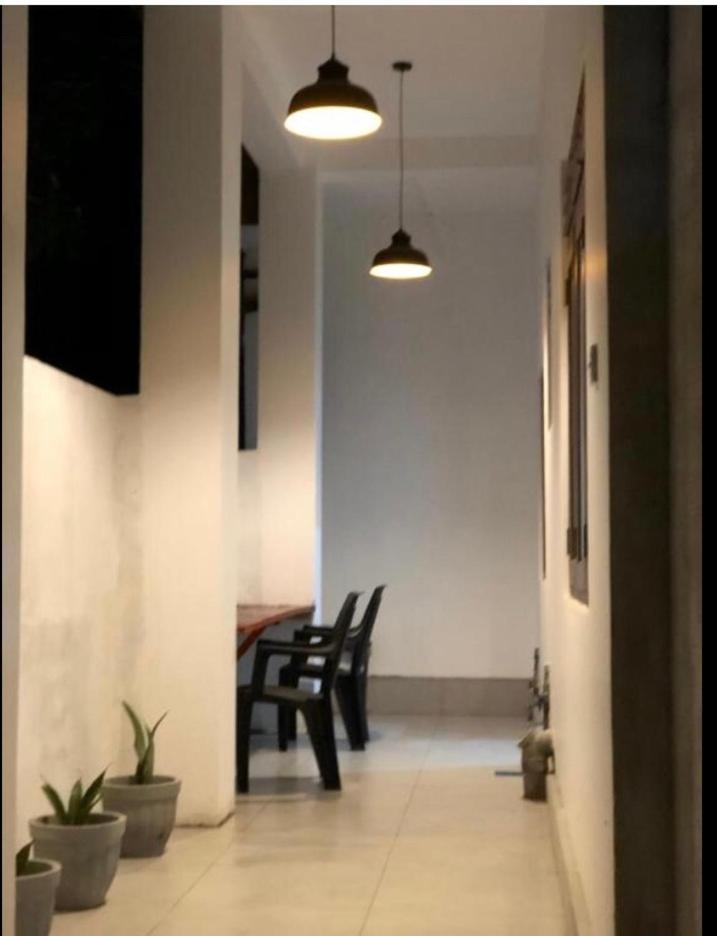 Senarathna Guest House Уелигама Екстериор снимка