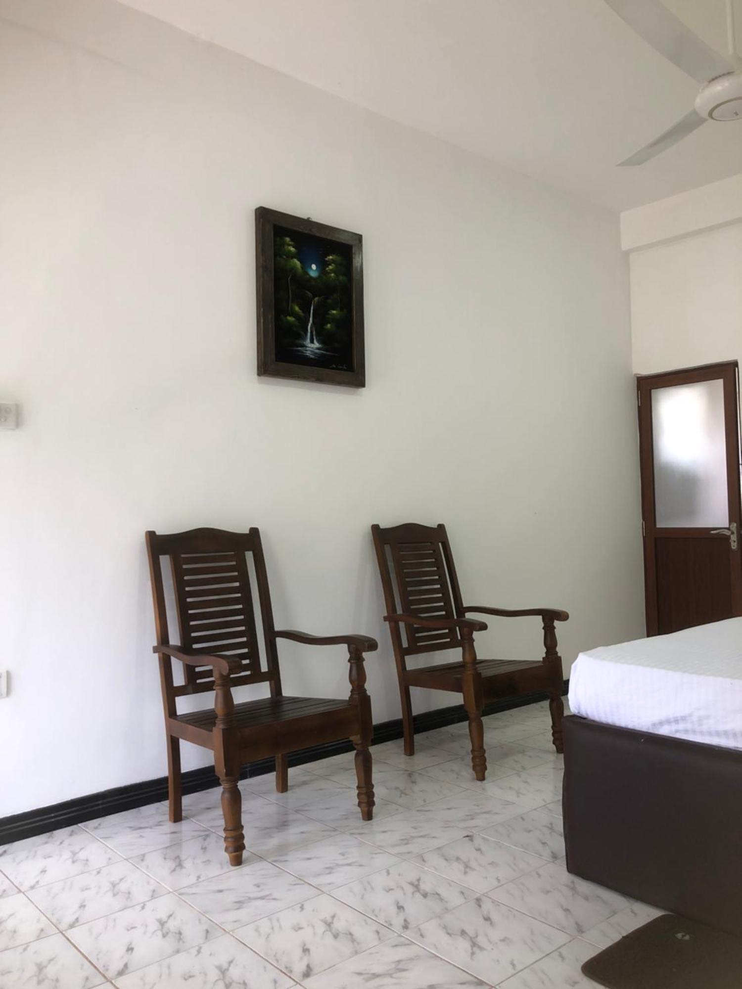 Senarathna Guest House Уелигама Екстериор снимка