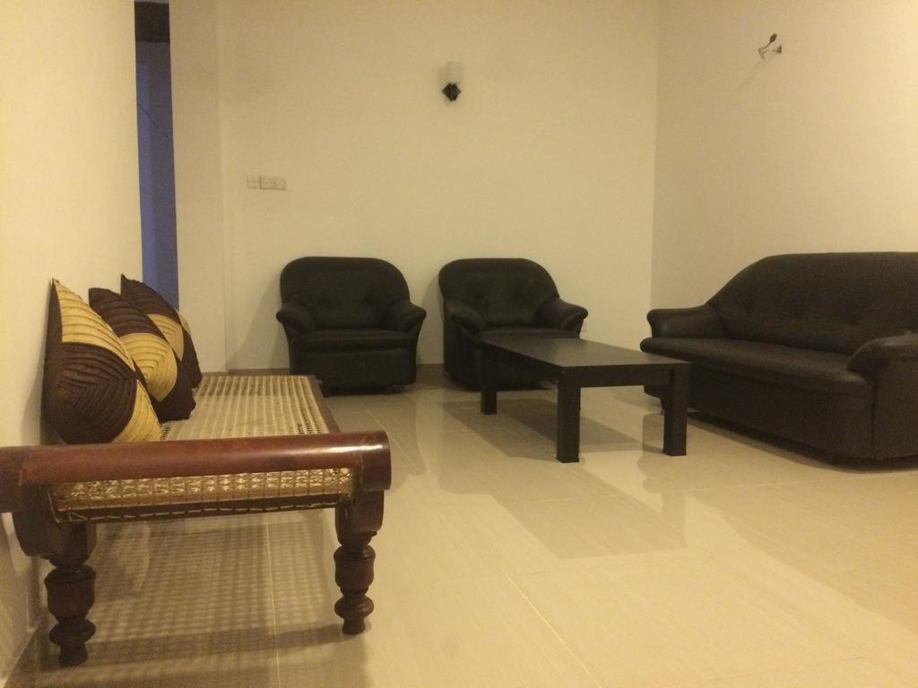 Senarathna Guest House Уелигама Екстериор снимка